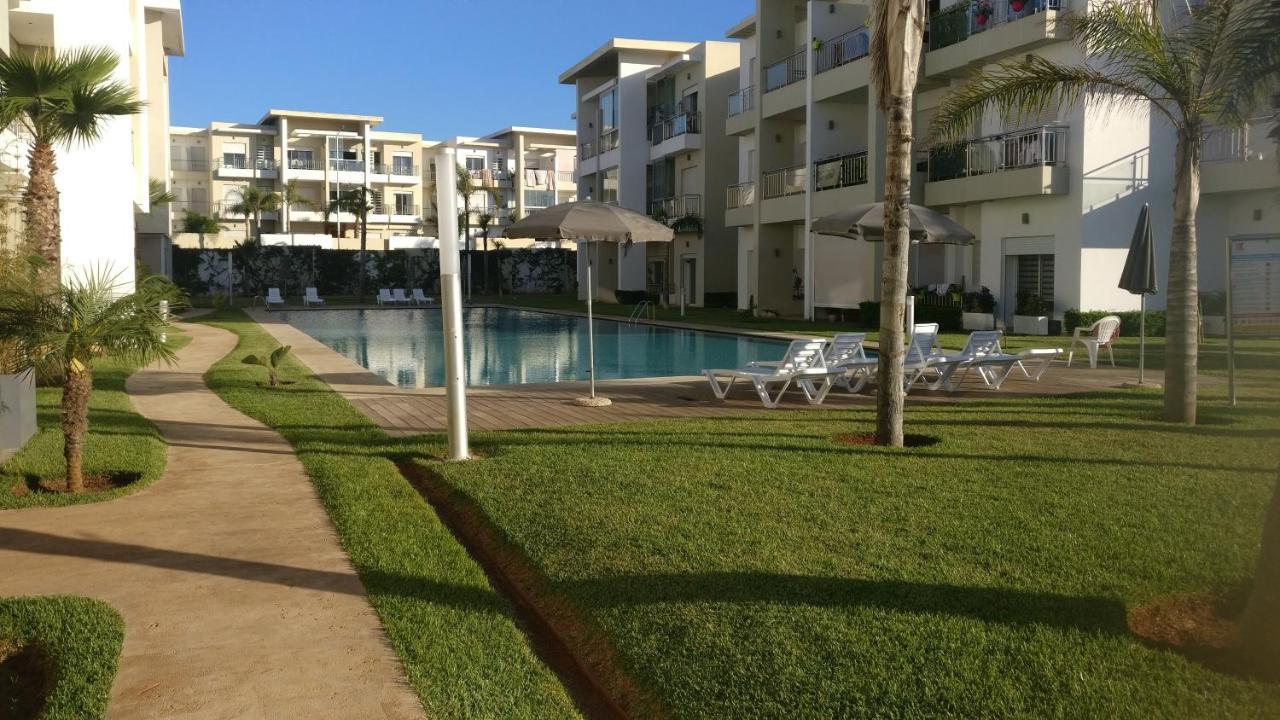 Apartamento Casabay Appart Vue Sur Piscine Sidi Rahal  Exterior foto